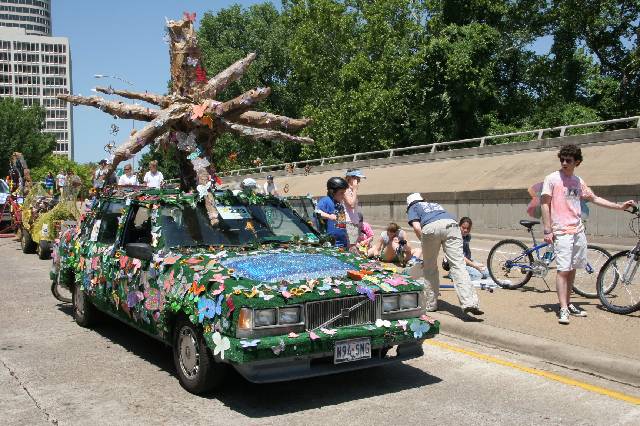 2006_ArtCar_3_Parade 180 